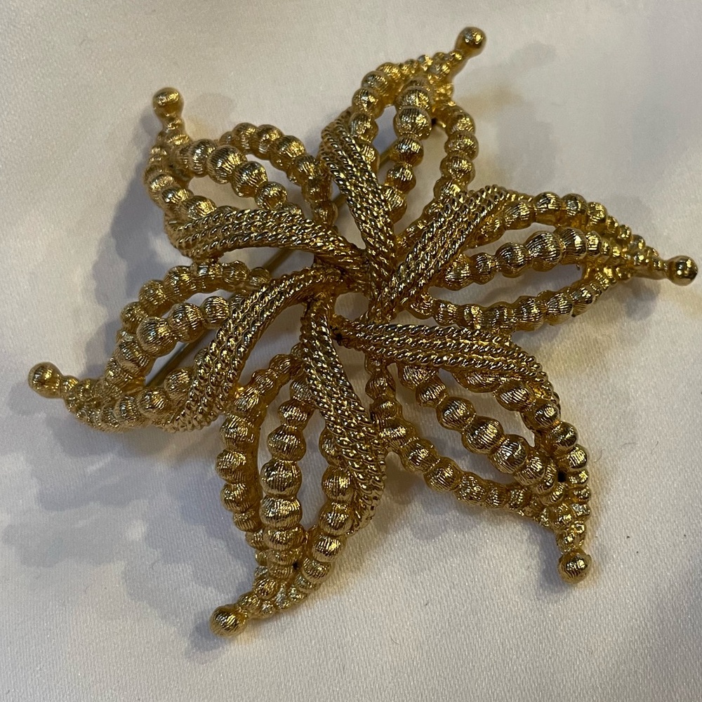 Vintage Money Gold Tone 3” Starfish Brooch